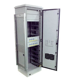 Telekomünikik Elektronik / Akü IP55 Dış Mekan Dolabı Poliüretan Yalıtım 240V AC Isıtıcı